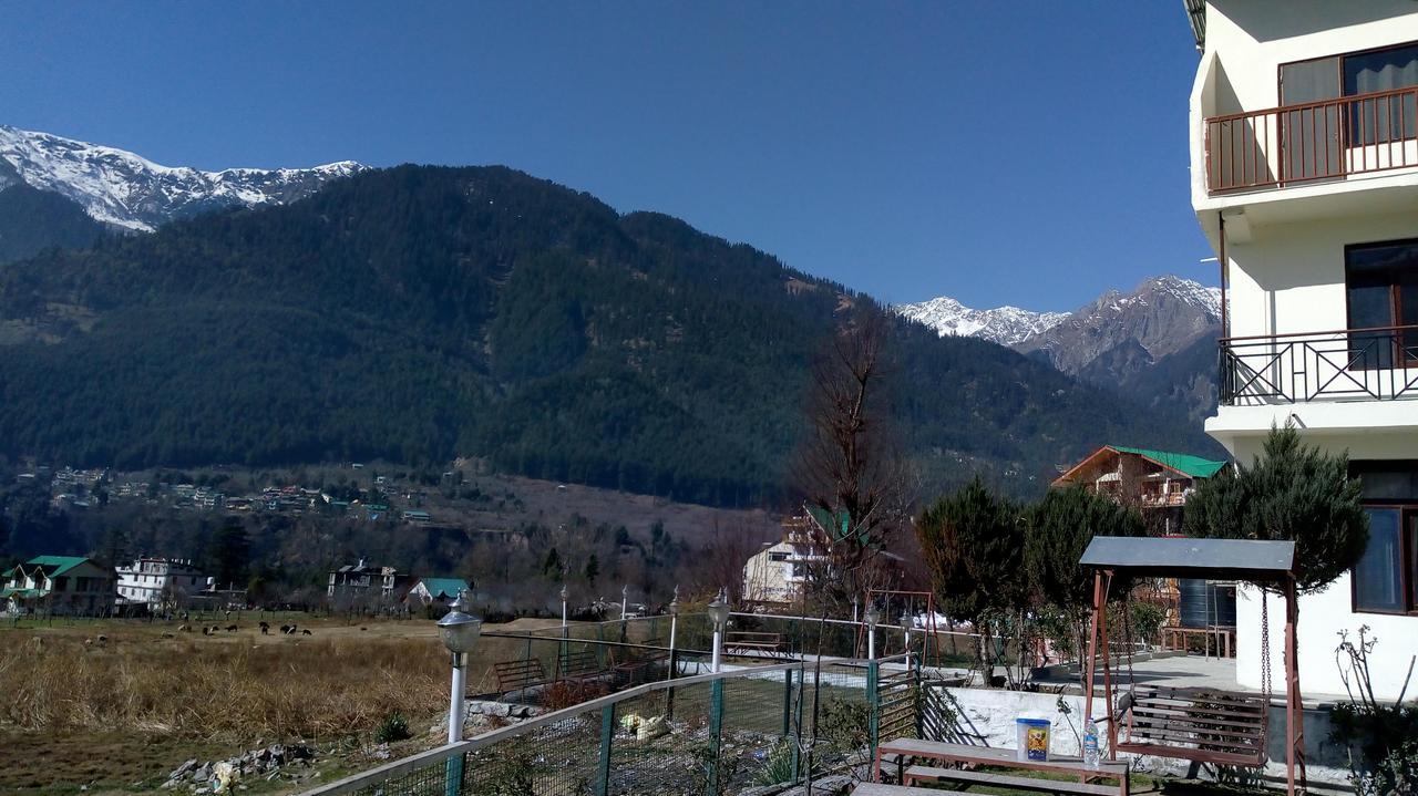 Hotel Mountain Inn Manāli Pokoj fotografie