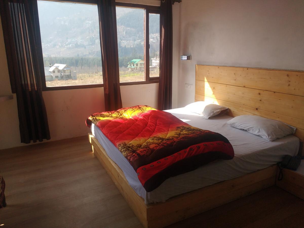 Hotel Mountain Inn Manāli Exteriér fotografie